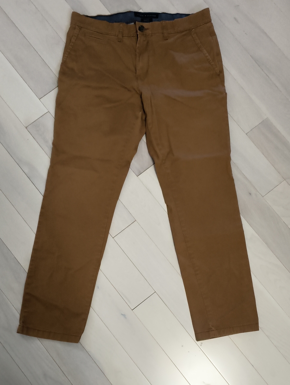 Men's Tommy Hilfiger Tan Chino Pants